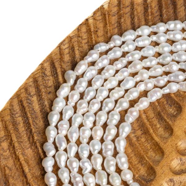 Perly ���n� kor�lky 4�5mm podlouhl� nepravideln� ���ra