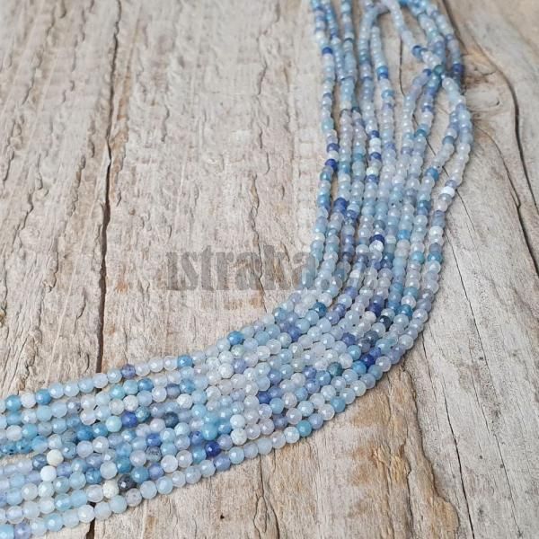 koralky-z-mineralu-opal-modry-2,5mm-brusene-fazetovane-leskle-modre-belase-biele-goralky--