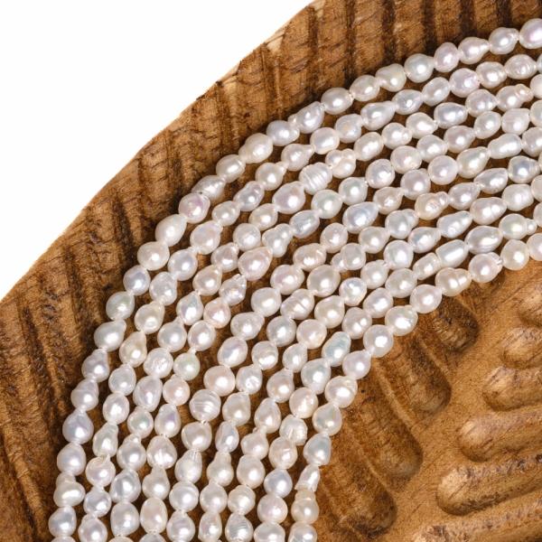 Perly ���n� kor�lky 4x4,5mm podlouhl� ���ra