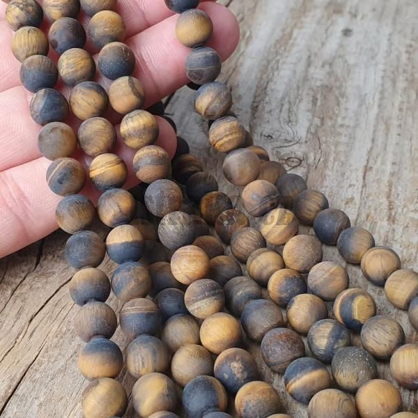 koralky-z-prirodneho-mineralu-tigrie-oko-matne-8mm-gulate-zlatohnede-hladke-na-naramky
