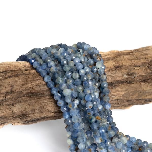 1449-kyanit-nedofarbovany-koralky-4mm-brusene-2 1449-kyanit-nedofarbovany-koralky-4mm-brusene-2