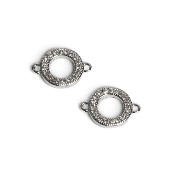 Kruh mezid�l st��brn� s b�l�mi zirkony