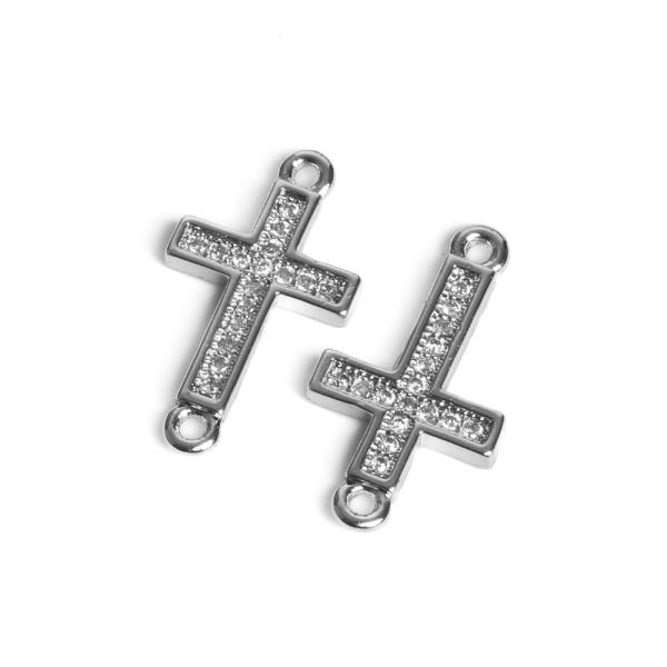 K�� mezid�l men�� st��brn� s b�l�mi zirkony