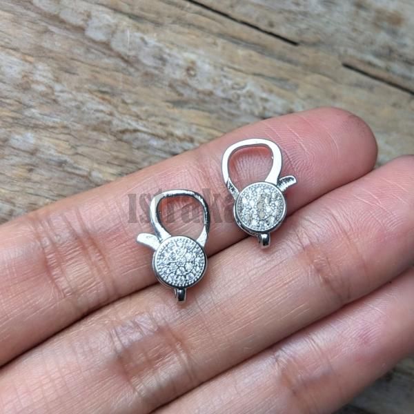Karabina 16x10mm stbrn s blmi zirkony