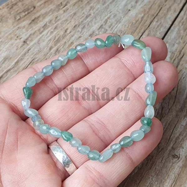 naramok-z-mineralu-avanturin-zeleny-nugety-4x6mm-svetlozeleny-elasticky-na-gumicke