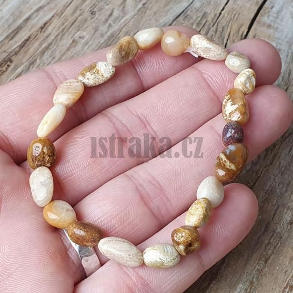naramok-z-mineralu-kamen-chryzantemovy-nugety-6x8mm-elasticky-leskly-bezovy-svetlohnedy