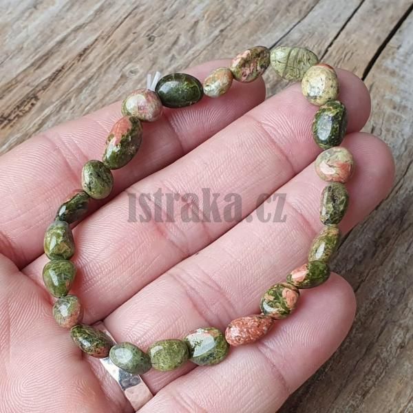 naramok-z-mineralu-unakit-nugety-6x8mm-zelenooranzovy-zeleny-elasticky-khaki-damsky-