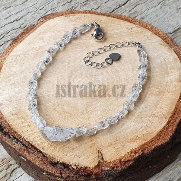 Nramek kil Herkimer diamond s korlkou