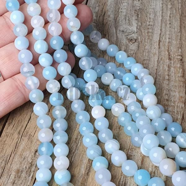 koralky-z-mineralu-achat-krajkovy-belase-8mm-leskle-svetlomodre-modrobiele-gulate-hladke-