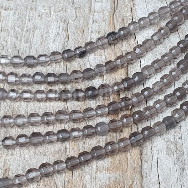 Zhnda korlky 4mm brouen soudek plra