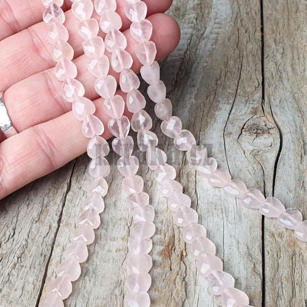 koralky-z-mineralu-ruzenin-srdiecka-brusene-8mm-svetloruzove-baby-pink-leskle-fazetovane-