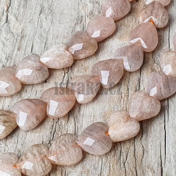 koralky-z-mineralu-slnecny-kamen-srdiecka-brusene-8mm-fazetovane-lososove-bezove-leskle-