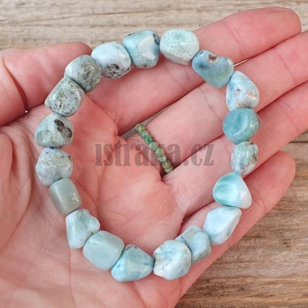 larimar-prirodny-naramok-na-gumicke