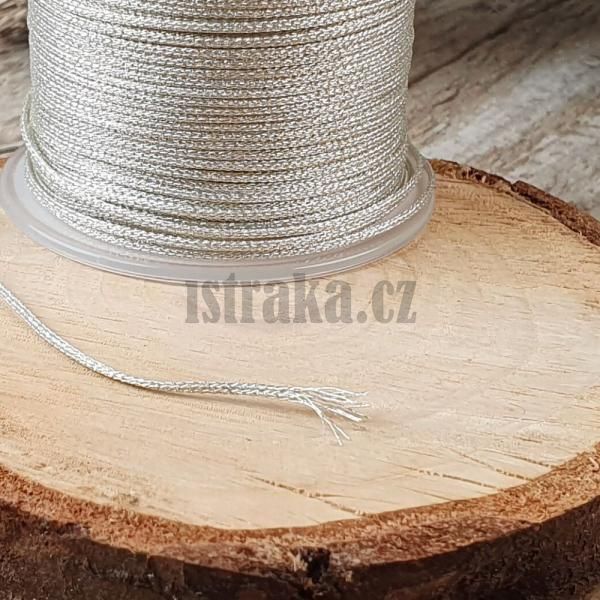 metalicka-snurka-strieborna-leskla-textilna-trblietava-1mm-hruba-17m-navin-na-spulke-