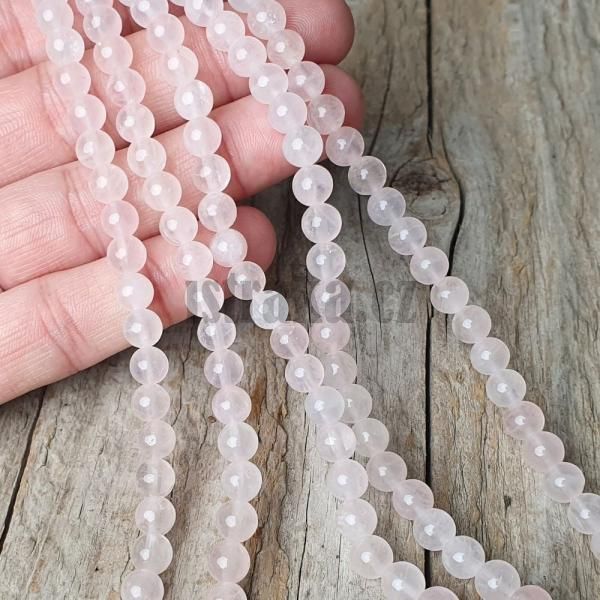 koralky-z-prirodneho-mineralu-ruzenin-madagaskar-6mm-tmavoruzove-leskle-gulate-hladke-