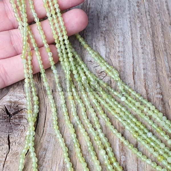koralky-z-mineralu-jadeit-svetlozeleny-3mm-brusene-fazetovane-leskle-gulate-zelene-minigo
