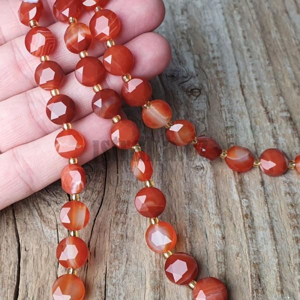 koralky-z-mineralu-sardonyx-10mm-disky-brusene-leskle-fazetovane-oranzovobiele-cervenoora