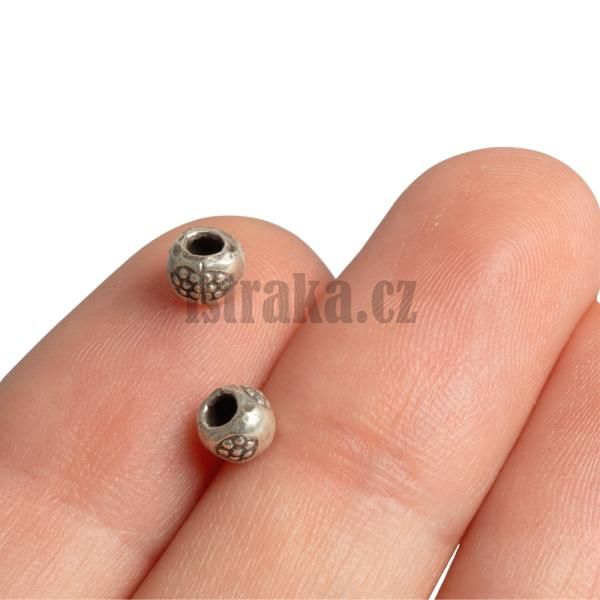 5868-koralka-tucna-rondelka-mensia-s-kvetinkou-2