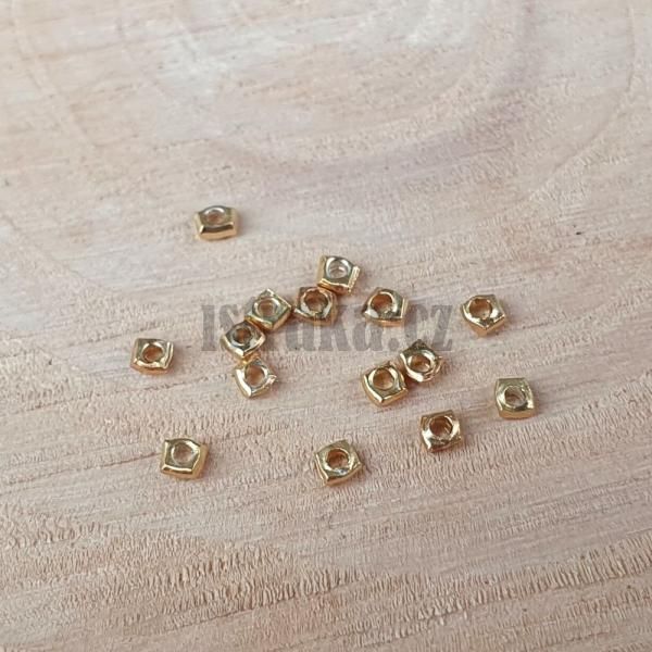 koralky-1x2mm-malinke-zo-striebra-ag925-pozlatene-leskle-nepravidelne-mini-hranate-min
