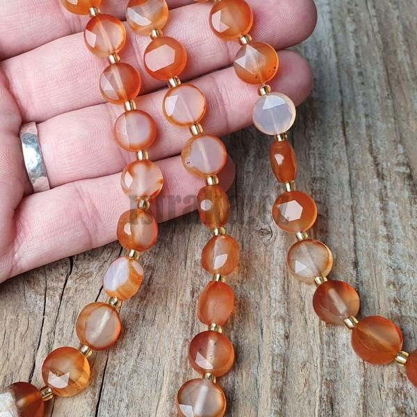 koralky-z-mineralu-karneol-svetly-10mm-disky-brusene-leskle-fazetovane-oranzove-oranzovob