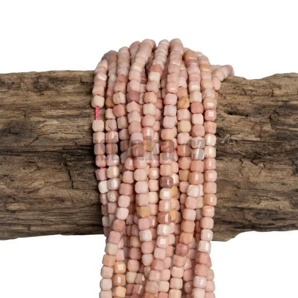 Perle bov korlky 2,5mm kostky brouen plra