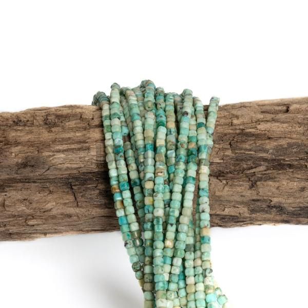 6207-Tyrkys-Peru-koralky-2,5mm-kocky-brusene-polsnura-2