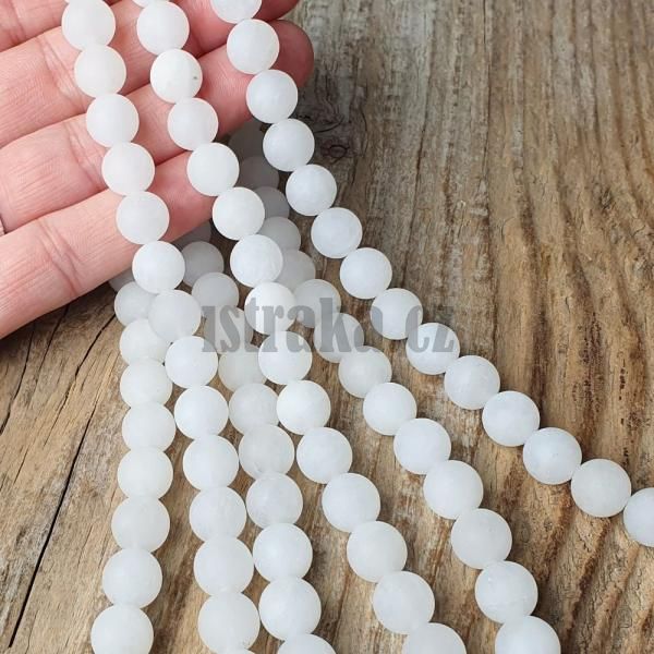 koralky-z-mineralu-jadeit-mliecny-biely-matne-10mm-gulate-hladke-zmatnene-biele-goralky-