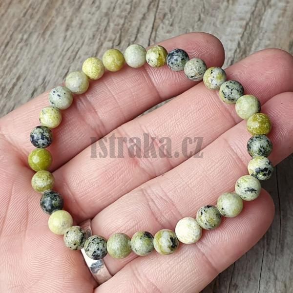 naramok-z-mineralu-tyrkys-zlty-6mm-vhodny-ako-darcek-pre-zenu-sestru-priatelku-brata