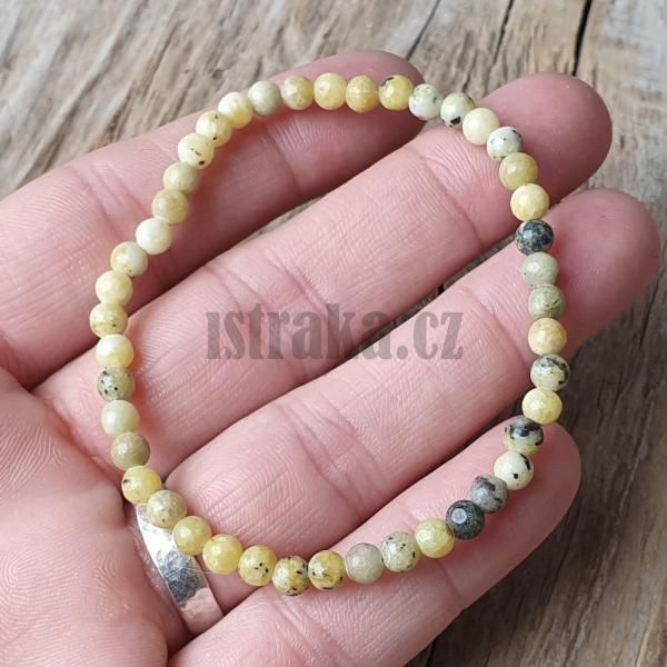 naramok-z-prirodneho-zlteho-tyrkysu-4mm-koralky-na-gumicke-elasticky-cierny-zlty-strakaty-