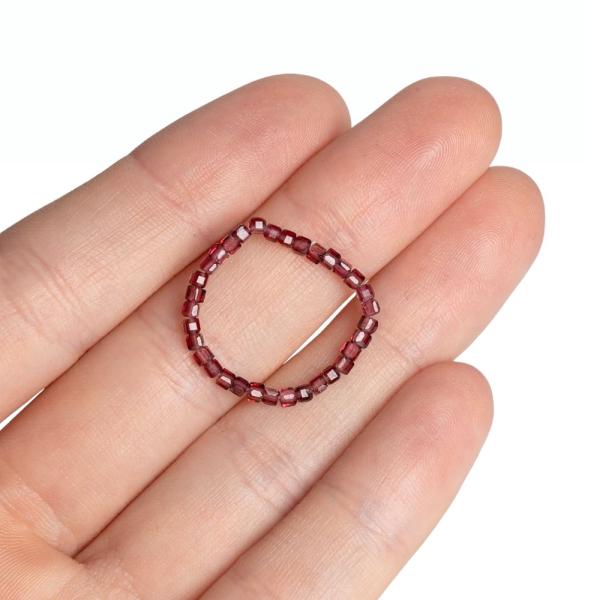 9514-prsten-z-granatu-2-3mm-minikocky-3