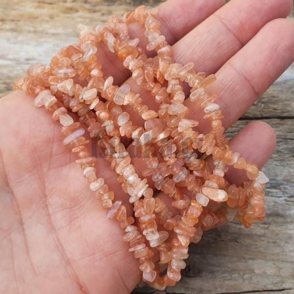 koralky-slnecny-kamen-leskle-minizlomky-drobucke-oranzove.zlatave-na-nahrdelnik