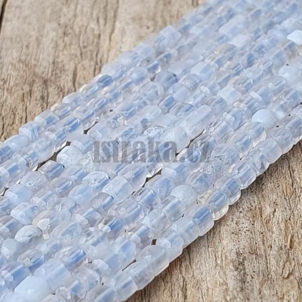 Chalcedon korlky 2,5mm kostky brouen plra