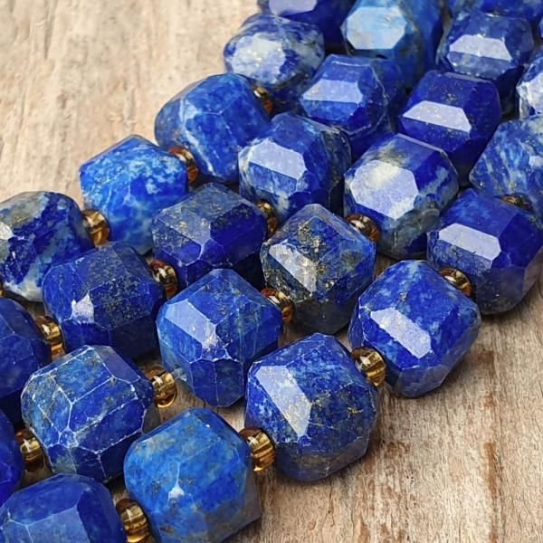 Lapis lazuli A kvalita korlky 8mm kostky brouen plra