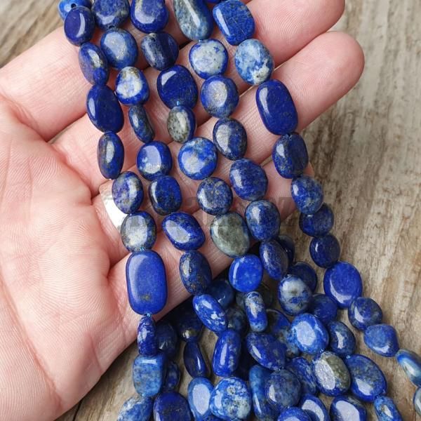koralky-lapis-lazuli-nugetky-nugety-leskle-modre-hladke