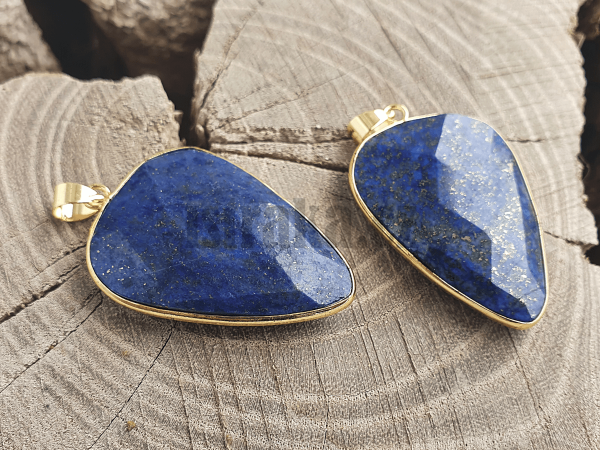 Lapis lazuli přívěsek plochý zlatý rám